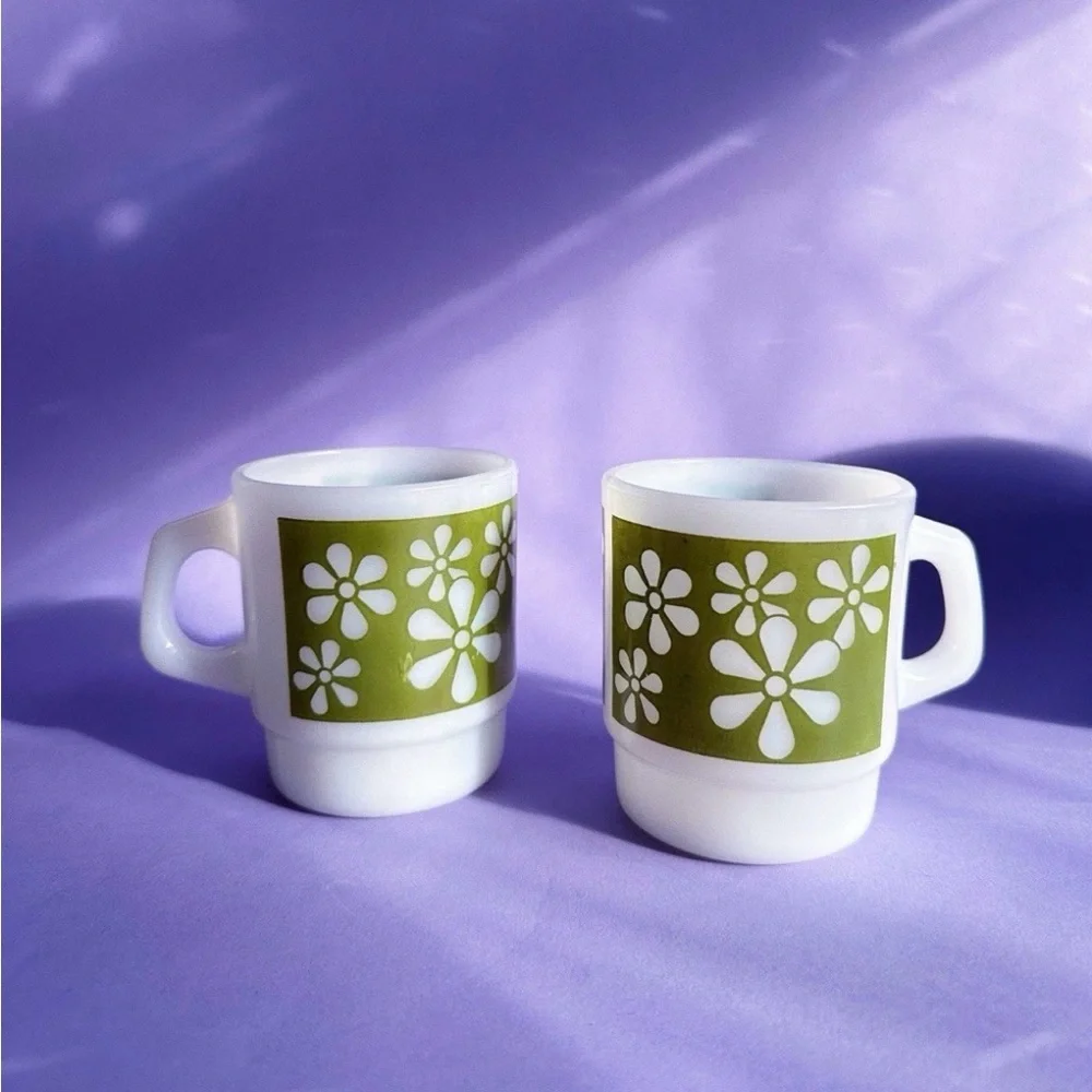 Anchor Hocking Fire King Mugs Green Flowers Milk Glass Lot Of (2) Great Cond - Picture 1 of 5